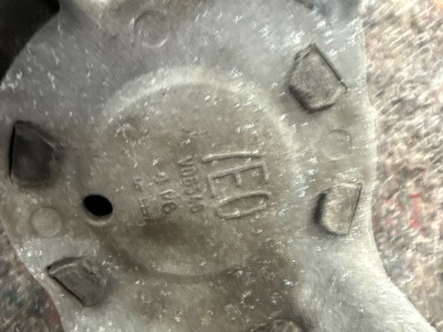 bontott VW TRANSPORTER Motor Tartó Bak (Fém)