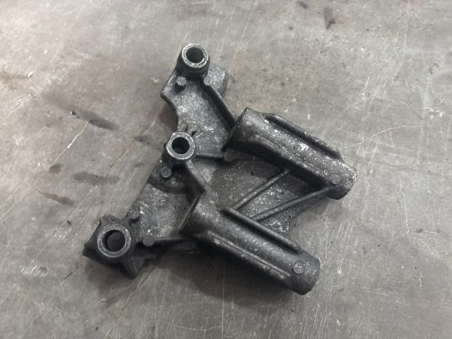 bontott VW TRANSPORTER Motor Tartó Bak (Fém)