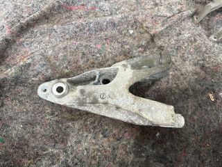 bontott VW TRANSPORTER Motor Tartó Bak (Fém)