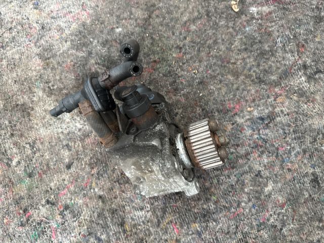 bontott VW TRANSPORTER Nagynyomású Szivattyú