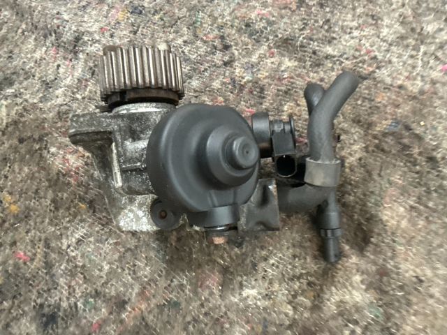 bontott VW TRANSPORTER Nagynyomású Szivattyú