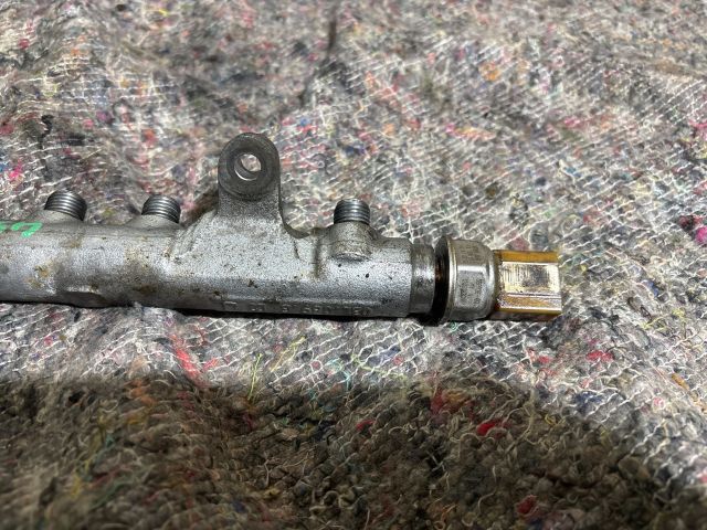 bontott VW TRANSPORTER Nagynyomású Üzemanyag Gyűjtőcső