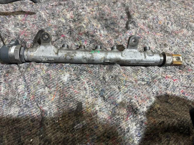 bontott VW TRANSPORTER Nagynyomású Üzemanyag Gyűjtőcső