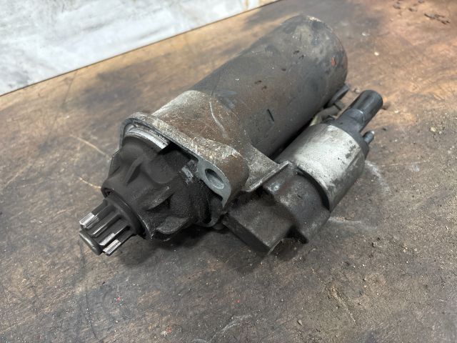 bontott VW TRANSPORTER Önindító