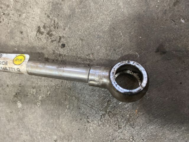 bontott VW TRANSPORTER Turbó Olajcső