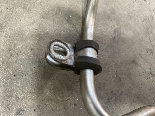 bontott VW TRANSPORTER Turbó Olajcső