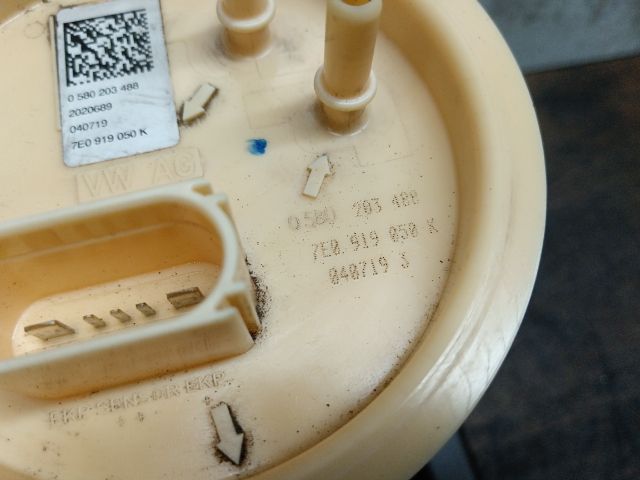 bontott VW TRANSPORTER Üzemanyag Szivattyú