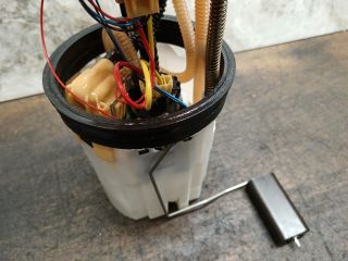 bontott VW TRANSPORTER Üzemanyag Szivattyú