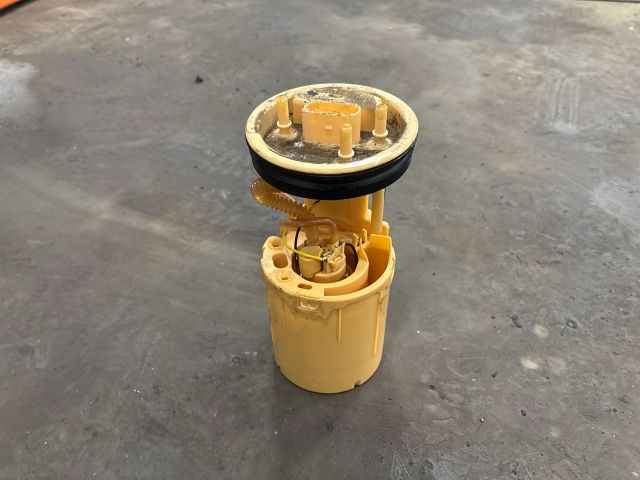 bontott VW TRANSPORTER Üzemanyag Szivattyú