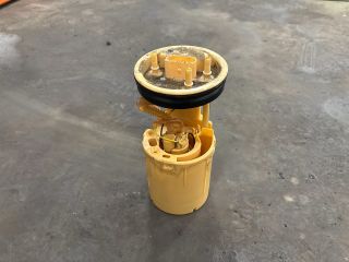 bontott VW TRANSPORTER Üzemanyag Szivattyú