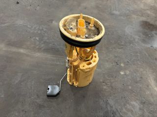 bontott VW TRANSPORTER Üzemanyag Szivattyú