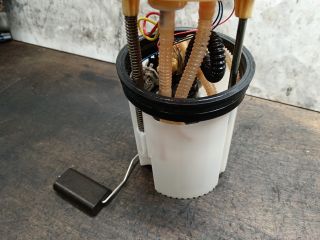 bontott VW TRANSPORTER Üzemanyag Szivattyú