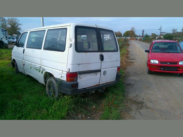 bontott VW TRANSPORTER Bal első Csonkállvány Kerékaggyal