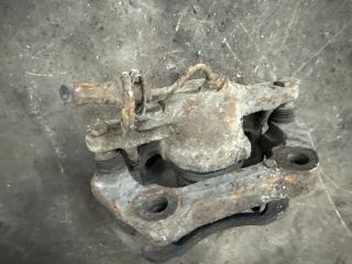 bontott VW TRANSPORTER Bal első Féknyereg Munkahengerrel