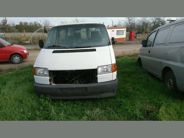 bontott VW TRANSPORTER Bal első Gólyaláb (Lengécsillapító, Rugó)