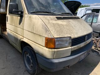 bontott VW TRANSPORTER Homlokfal (Üres lemez)