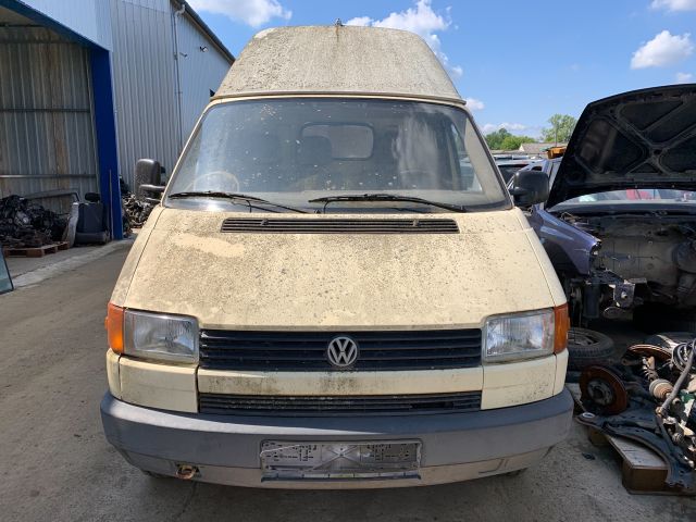 bontott VW TRANSPORTER Homlokfal (Üres lemez)