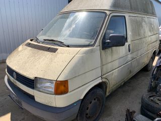 bontott VW TRANSPORTER Homlokfal (Üres lemez)