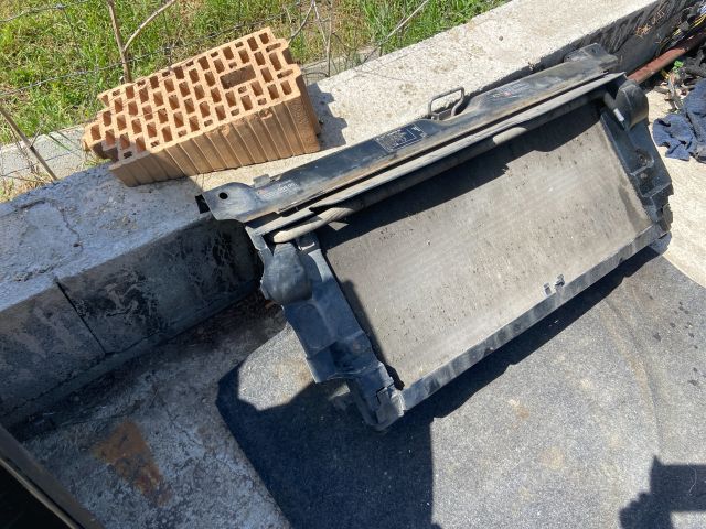 bontott VW TRANSPORTER Komplett Homlokfal (Részeivel)