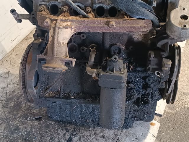 bontott VW TRANSPORTER Komplett Motor (Segédberendezésekkel)