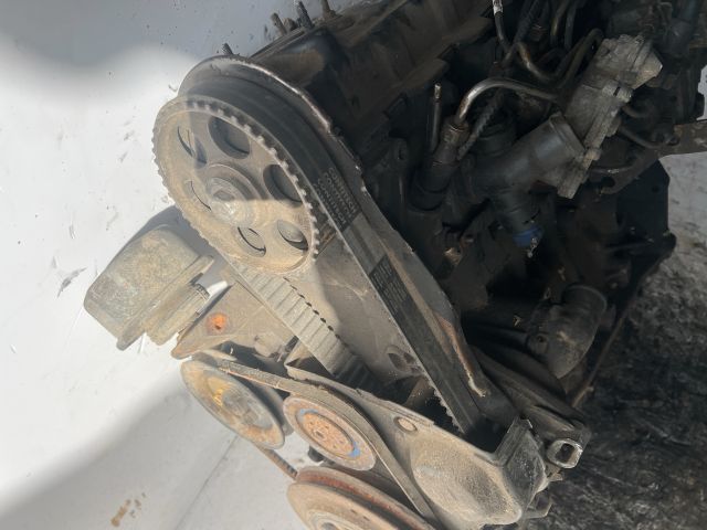 bontott VW TRANSPORTER Motor (Fűzött blokk hengerfejjel)