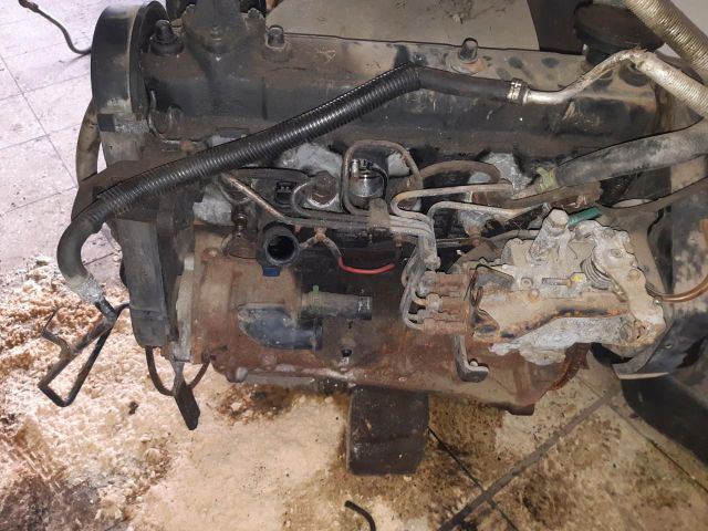 bontott VW TRANSPORTER Motor (Fűzött blokk hengerfejjel)