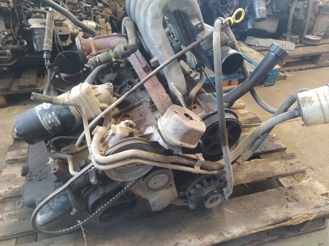 bontott VW TRANSPORTER Motor (Fűzött blokk hengerfejjel)