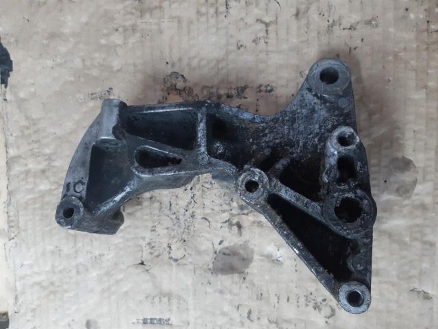 bontott VW TRANSPORTER Motor Tartó Bak (Pozíciófüggetlen)