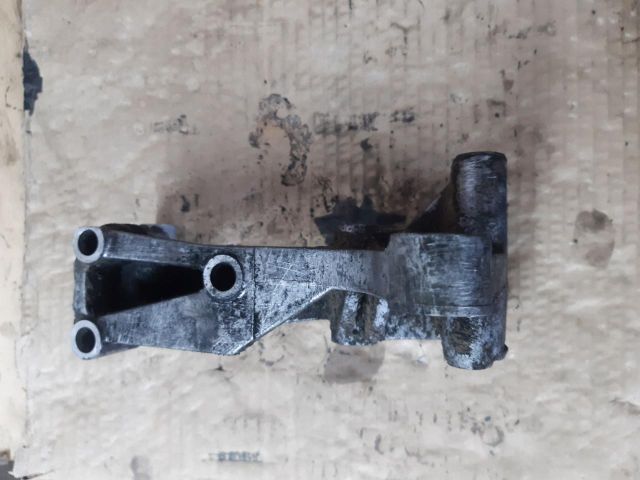 bontott VW TRANSPORTER Motor Tartó Bak (Pozíciófüggetlen)