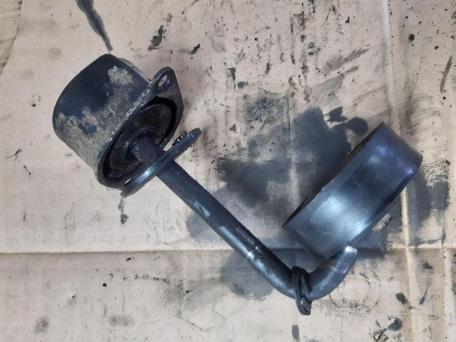 bontott VW TRANSPORTER Szíjfeszítő Görgő