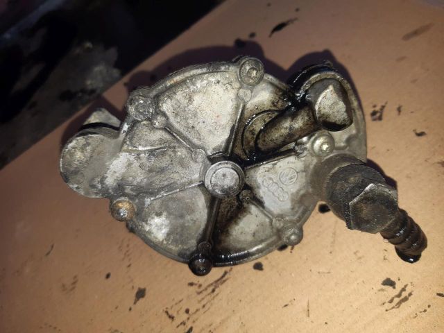 bontott VW TRANSPORTER Vákumpumpa