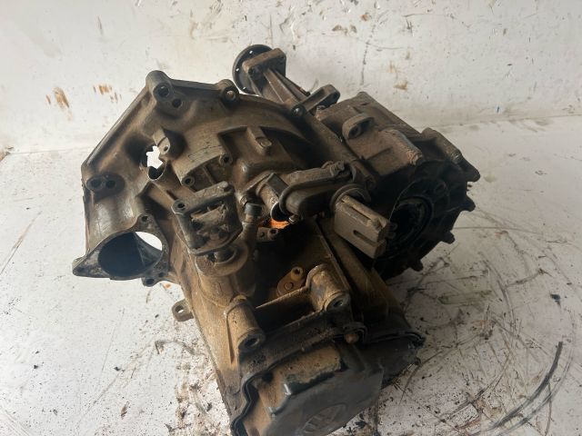 bontott VW TRANSPORTER Váltó (Mechanikus)