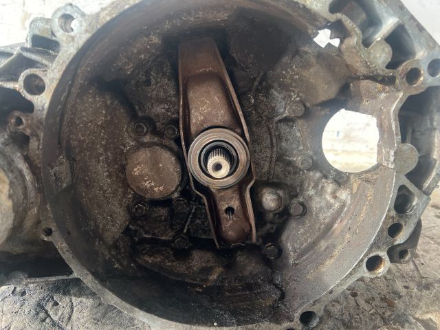 bontott VW TRANSPORTER Váltó (Mechanikus)