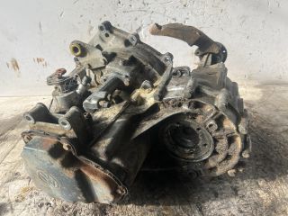 bontott VW TRANSPORTER Váltó (Mechanikus)