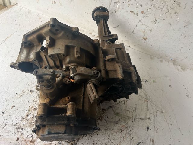 bontott VW TRANSPORTER Váltó (Mechanikus)