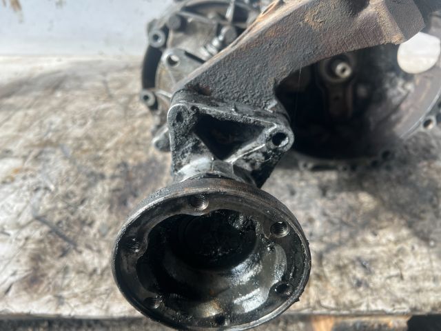 bontott VW TRANSPORTER Váltó (Mechanikus)