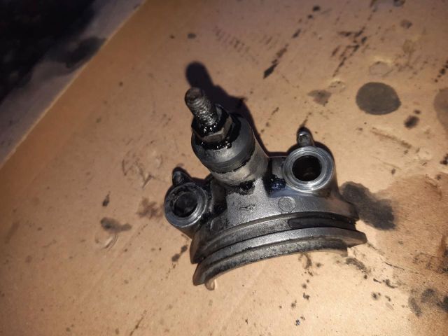 bontott VW TRANSPORTER Vezérműtengely Leszorító