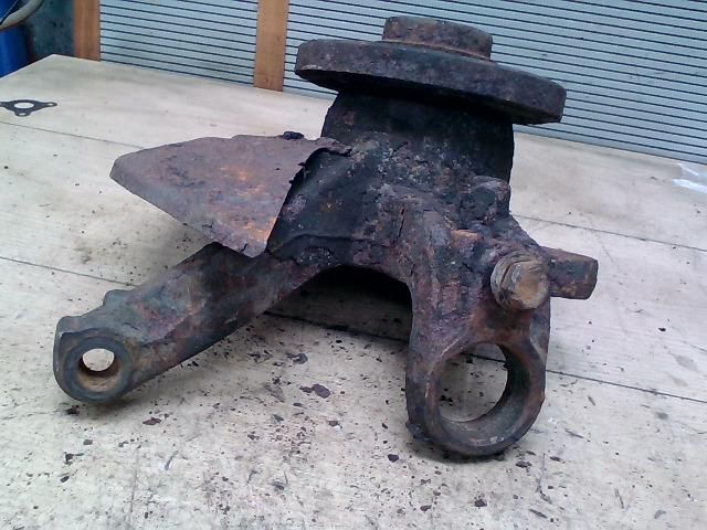 bontott VW TRANSPORTER Bal első Csonkállvány Kerékaggyal