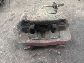 bontott VW TRANSPORTER Jobb első Féknyereg Munkahengerrel