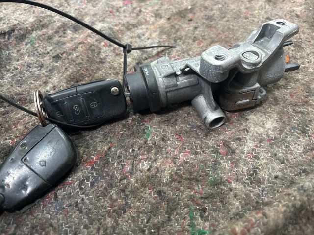 bontott VW TRANSPORTER Gyújtáskapcsoló Házzal