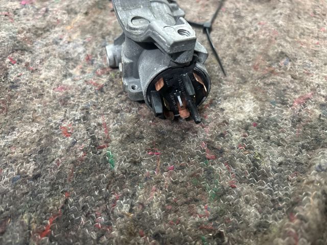 bontott VW TRANSPORTER Gyújtáskapcsoló Házzal