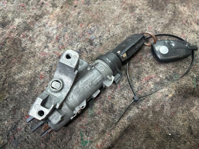 bontott VW TRANSPORTER Gyújtáskapcsoló Házzal