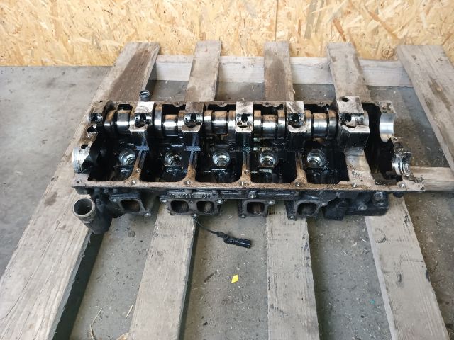 bontott VW TRANSPORTER Hengerfej