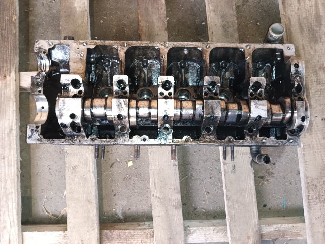 bontott VW TRANSPORTER Hengerfej