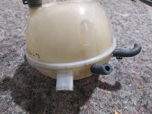 bontott VW TRANSPORTER Kiegyenlítő Tartály