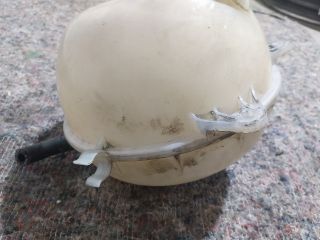 bontott VW TRANSPORTER Kiegyenlítő Tartály