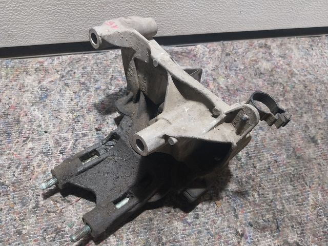 bontott VW TRANSPORTER Motor Tartó Bak (Fém)