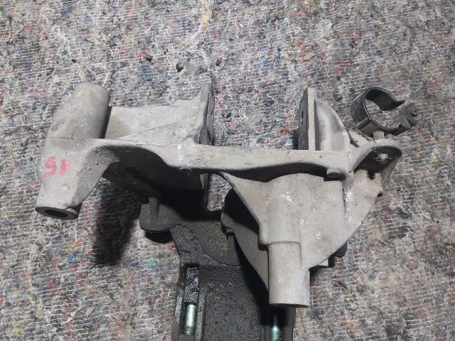 bontott VW TRANSPORTER Motor Tartó Bak (Fém)