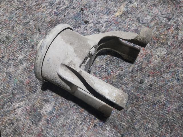 bontott VW TRANSPORTER Motor Tartó Bak (Pozíciófüggetlen)