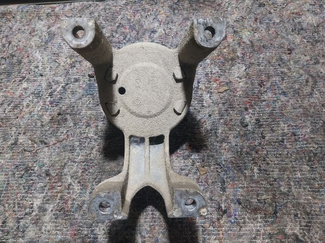 bontott VW TRANSPORTER Motor Tartó Bak (Pozíciófüggetlen)